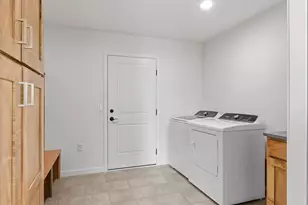 422 Eisenhower St, Baraboo, WI 53913 - Photo 19