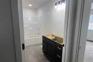 422 Eisenhower St, Baraboo, WI 53913 - Photo 17