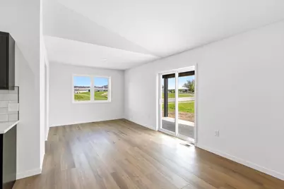 422 Eisenhower Street, Baraboo, WI 53913 - Photo 15