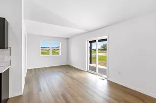422 Eisenhower St, Baraboo, WI 53913 - Photo 15