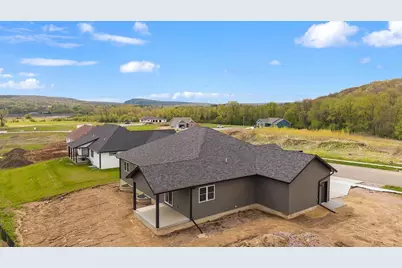 422 Eisenhower Street, Baraboo, WI 53913 - Photo 43