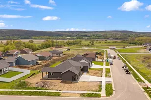 422 Eisenhower St, Baraboo, WI 53913 - Photo 49