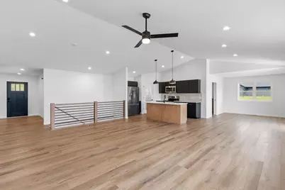 422 Eisenhower Street, Baraboo, WI 53913 - Photo 11