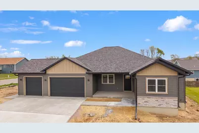422 Eisenhower Street, Baraboo, WI 53913 - Photo 1
