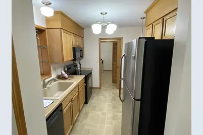 616 Reena Avenue, Fort Atkinson, WI 53538 - Photo 7