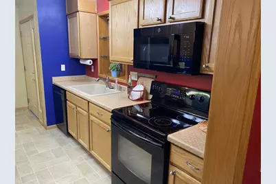 616 Reena Avenue, Fort Atkinson, WI 53538 - Photo 9