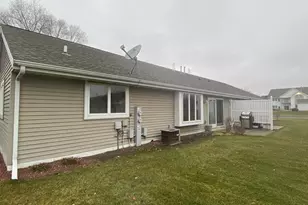 616 Reena Ave, Fort Atkinson, WI 53538 - Photo 5