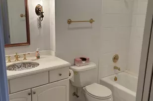 1604 S Golf Glen, Madison, WI 53704 - Photo 15