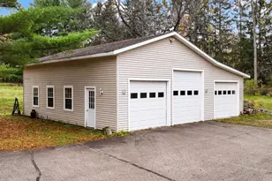 3579 Edgewood Dr, Mcfarland, WI 53558 - Photo 9