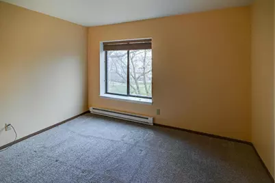 6302 Mineral Point Road #321, Madison, WI 53705 - Photo 7