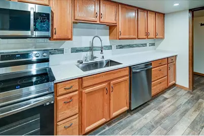 6302 Mineral Point Road #321, Madison, WI 53705 - Photo 41