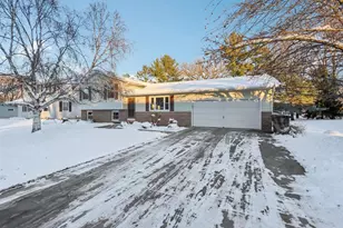 1164 Tifwood Dr, Jefferson, WI 53549 - Photo 3