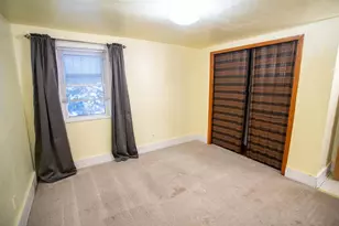 114 E Green St, Watertown, WI 53098 - Photo 7