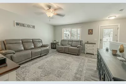 311 - 313 Wilson Street, Mount Horeb, WI 53572 - Photo 13