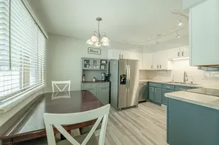 311 - 313 Wilson St, Mount Horeb, WI 53572 - Photo 5