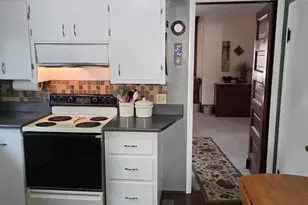 327 Carrington St, Waupun, WI 53963 - Photo 5