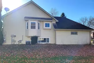 1823 Wallinford Dr, Sun Prairie, WI 53590 - Photo 49