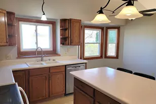 1823 Wallinford Dr, Sun Prairie, WI 53590 - Photo 17