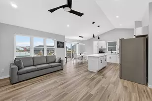 654 Locust Ln, Janesville, WI 53536 - Photo 17