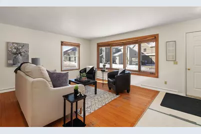 2845 Tomahawk Court, Middleton, WI 53562 - Photo 3