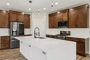 2020 Mulberry St, Sauk City, WI 53583 - Photo 7