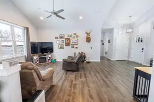 914 Miller Ave, Janesville, WI 53548 - Photo 13