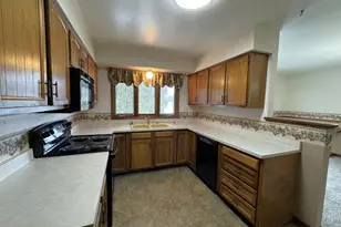 230 11th Ave, Monroe, WI 53566 - Photo 17