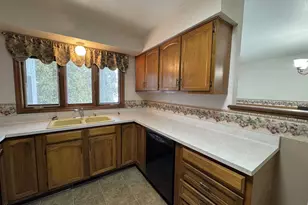 230 11th Ave, Monroe, WI 53566 - Photo 19