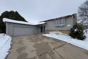 230 11th Ave, Monroe, WI 53566 - Photo 1