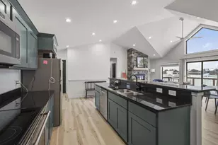 N8620 N Log Cabin Ct, New Lisbon, WI 53950 - Photo 5