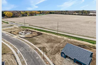 349 Dahlia Drive, Stoughton, WI 53589 - Photo 5