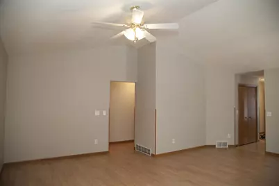 1045 Saddle Ridge, Portage, WI 53901 - Photo 9