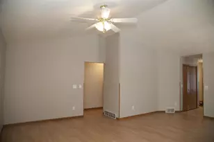 1045 Saddle Ridge, Portage, WI 53901 - Photo 9