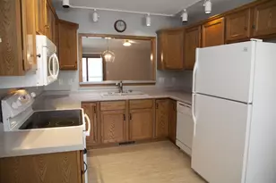 1045 Saddle Ridge, Portage, WI 53901 - Photo 5