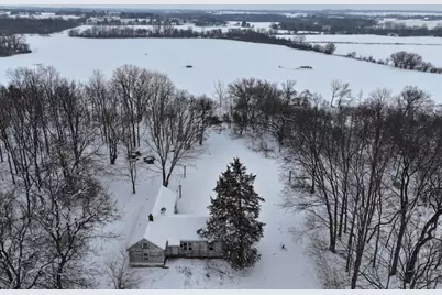 6644 W State Road 81, Beloit, WI 53511 - Photo 19