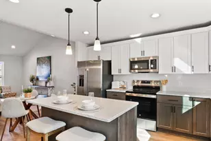 365 Lilac Ln, Stoughton, WI 53589 - Photo 9