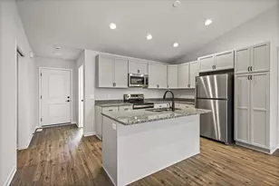 1408 Lilac Ln, Stoughton, WI 53589 - Photo 3