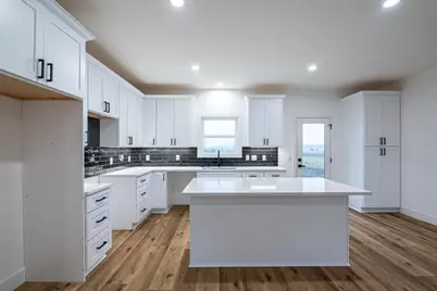 N6328 Psalms Way, Albany, WI 53502 - Photo 9