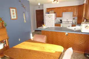 1541 Glendale St, Janesville, WI 53546 - Photo 9