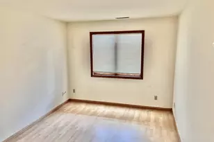 2127 Luann Ln, Madison, WI 53713 - Photo 9