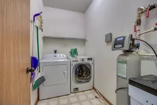 146 Pheasant Run, Johnson Creek, WI 53038 - Photo 11