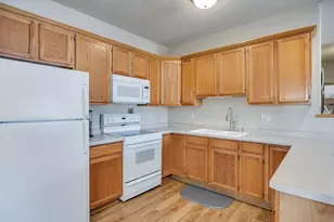 146 Pheasant Run, Johnson Creek, WI 53038 - Photo 5