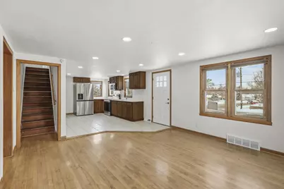 2221 Kellogg Avenue, Janesville, WI 53546 - Photo 5