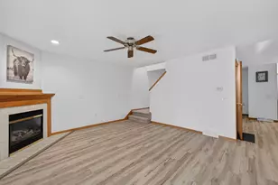 809 Southbound Dr, DeForest, WI 53532 - Photo 5