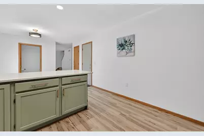 809 Southbound Drive, DeForest, WI 53532 - Photo 15