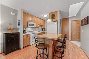 1716 Hillcrest Dr, Baraboo, WI 53913 - Photo 11