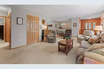 1716 Hillcrest Drive, Baraboo, WI 53913 - Photo 9