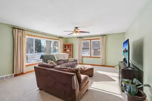 203 South St, Juneau, WI 53039 - Photo 7