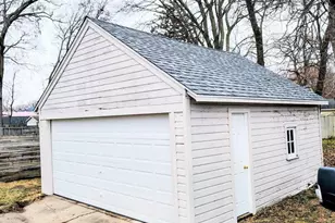 717 Vernon Ave, Beloit, WI 53511 - Photo 5