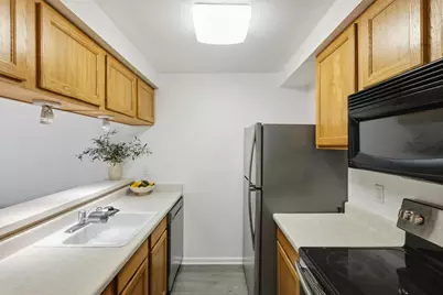 4318 Melody Lane #104, Madison, WI 53704 - Photo 7